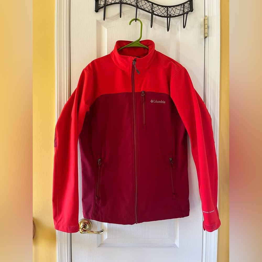 Columbia Omni Wind Jacket Size M.